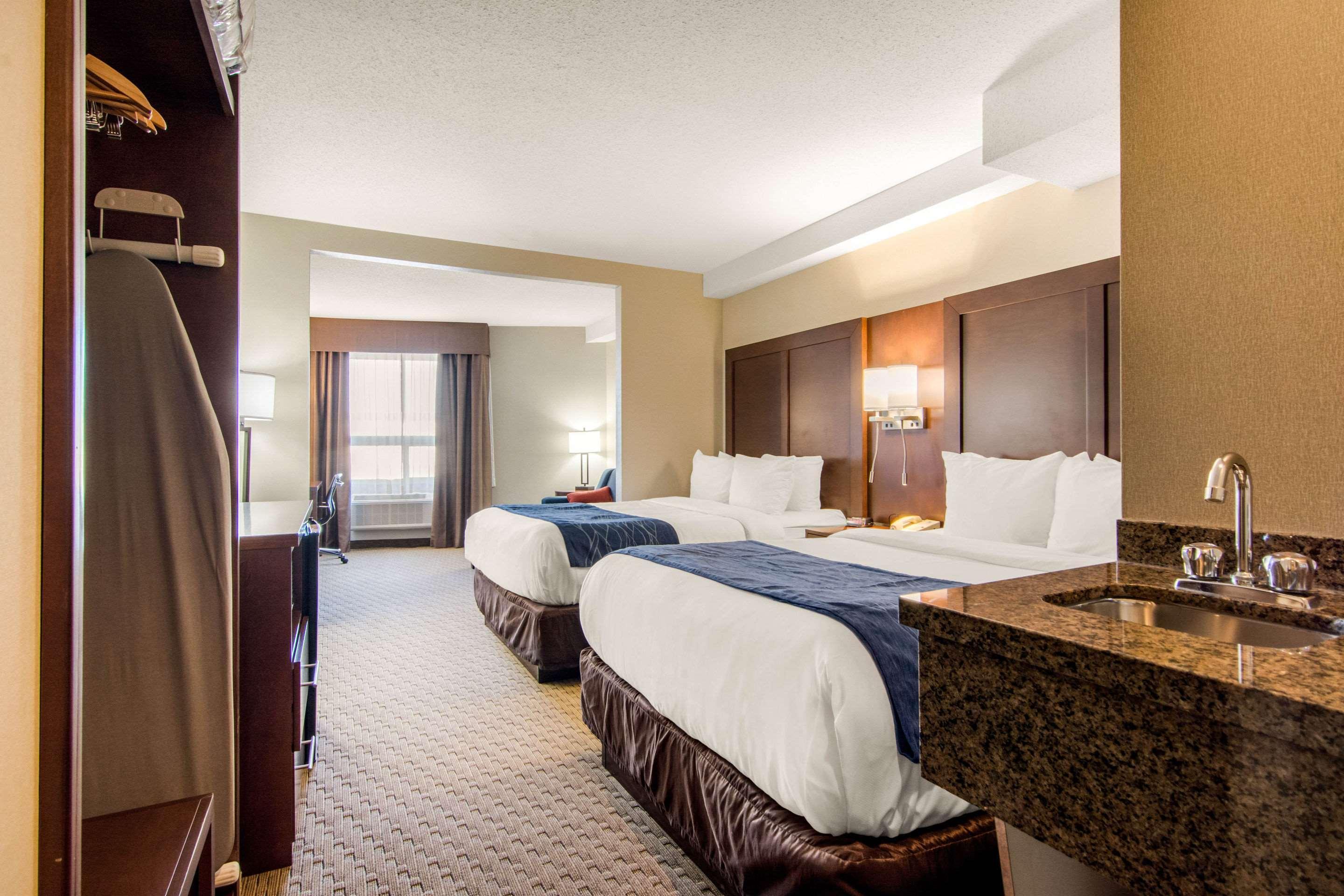 Comfort Inn & Suites Medicine Hat Dış mekan fotoğraf