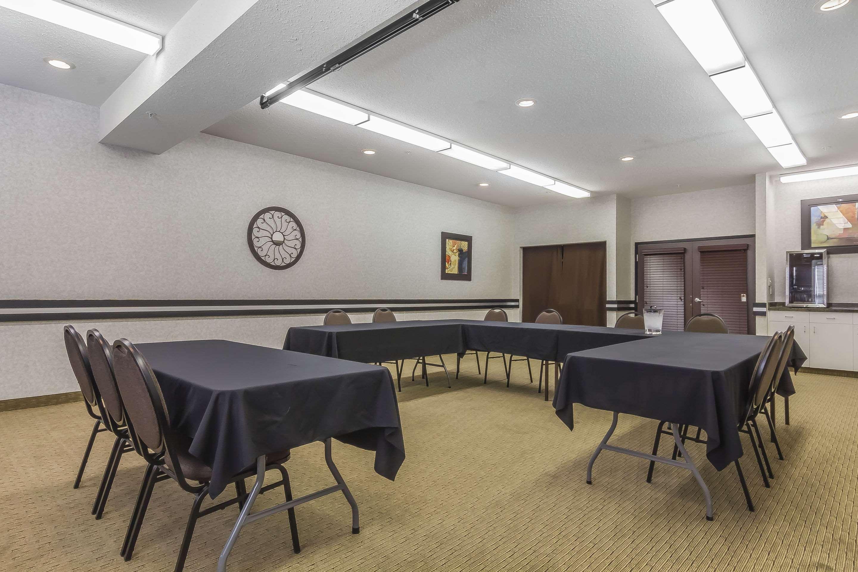Comfort Inn & Suites Medicine Hat Dış mekan fotoğraf