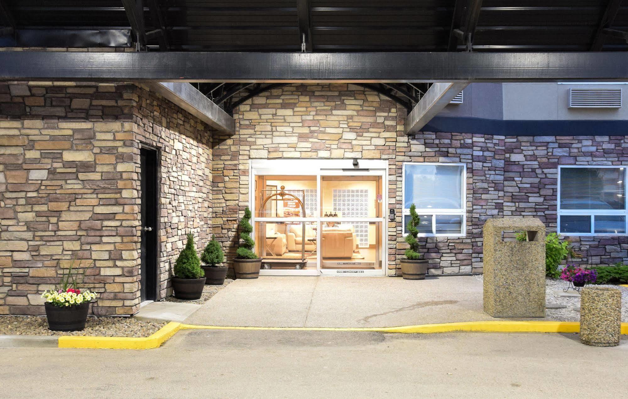 Comfort Inn & Suites Medicine Hat Dış mekan fotoğraf